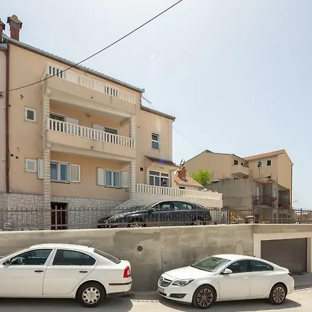 Lena Free Parking Appartement